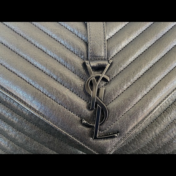 ✨ Saint Laurent Large College! ✨ - Picture 2 of 15